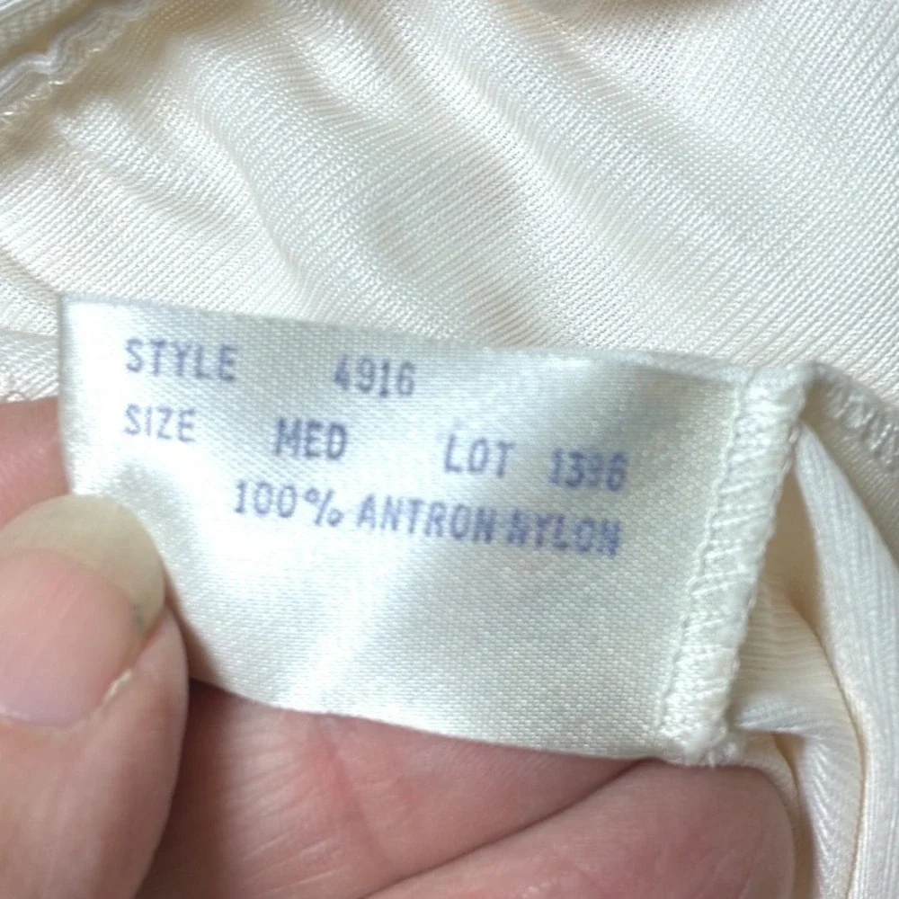 Vintage Wonder Maid Full Slip Lace Hem Slit Antron Nylon Ivory M USA